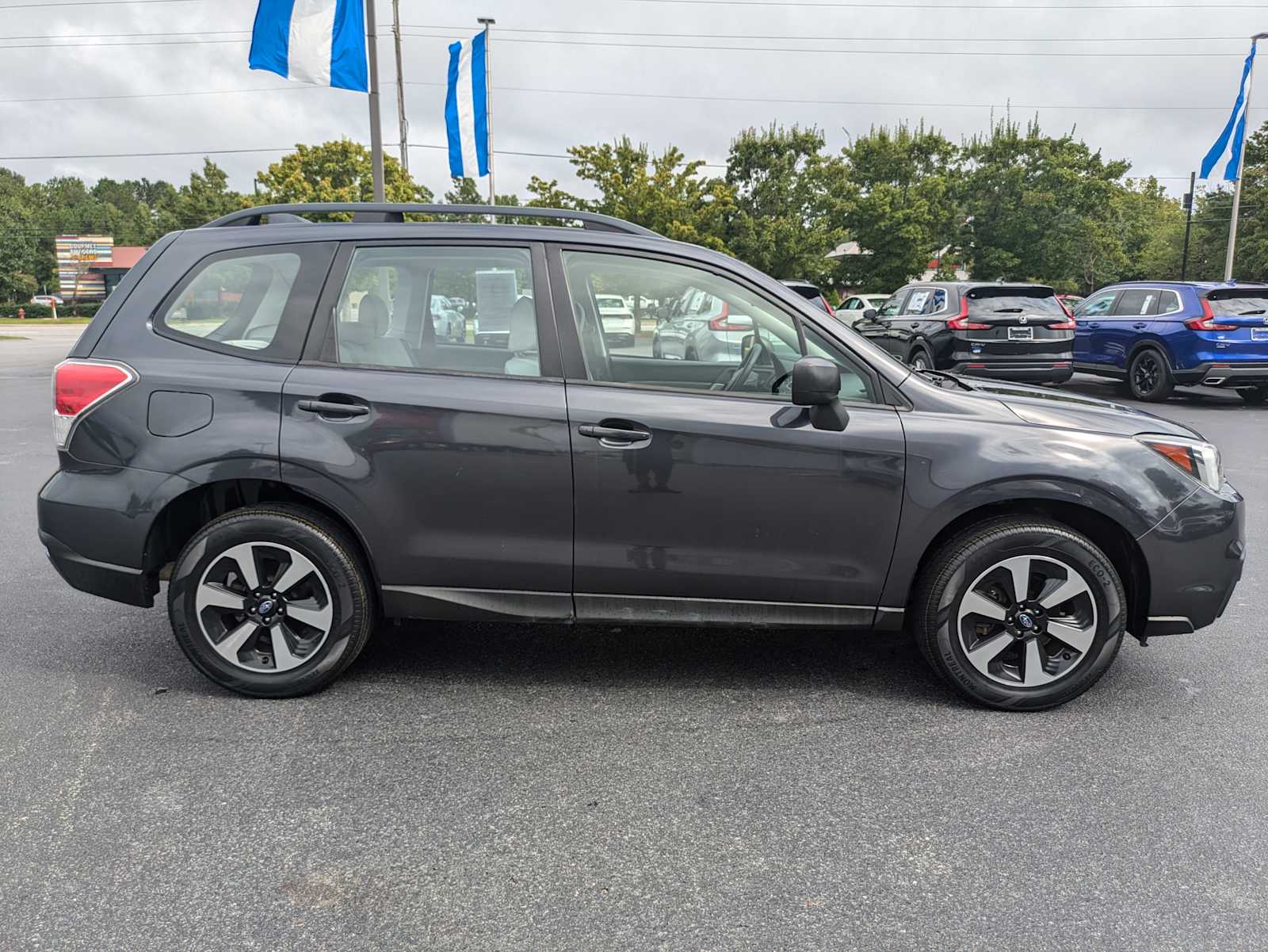 2017 Subaru Forester  10