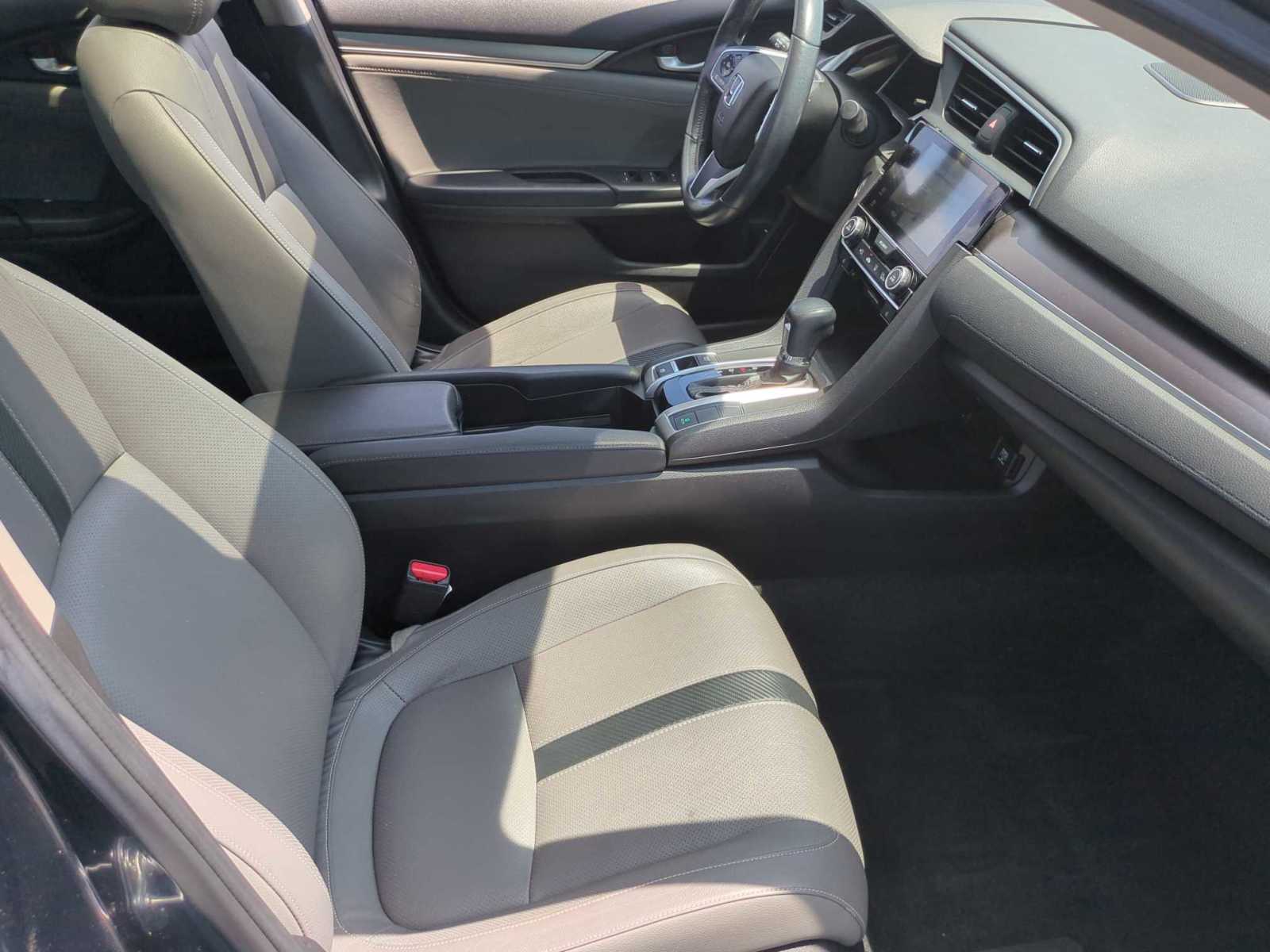 2018 Honda Civic Touring 31