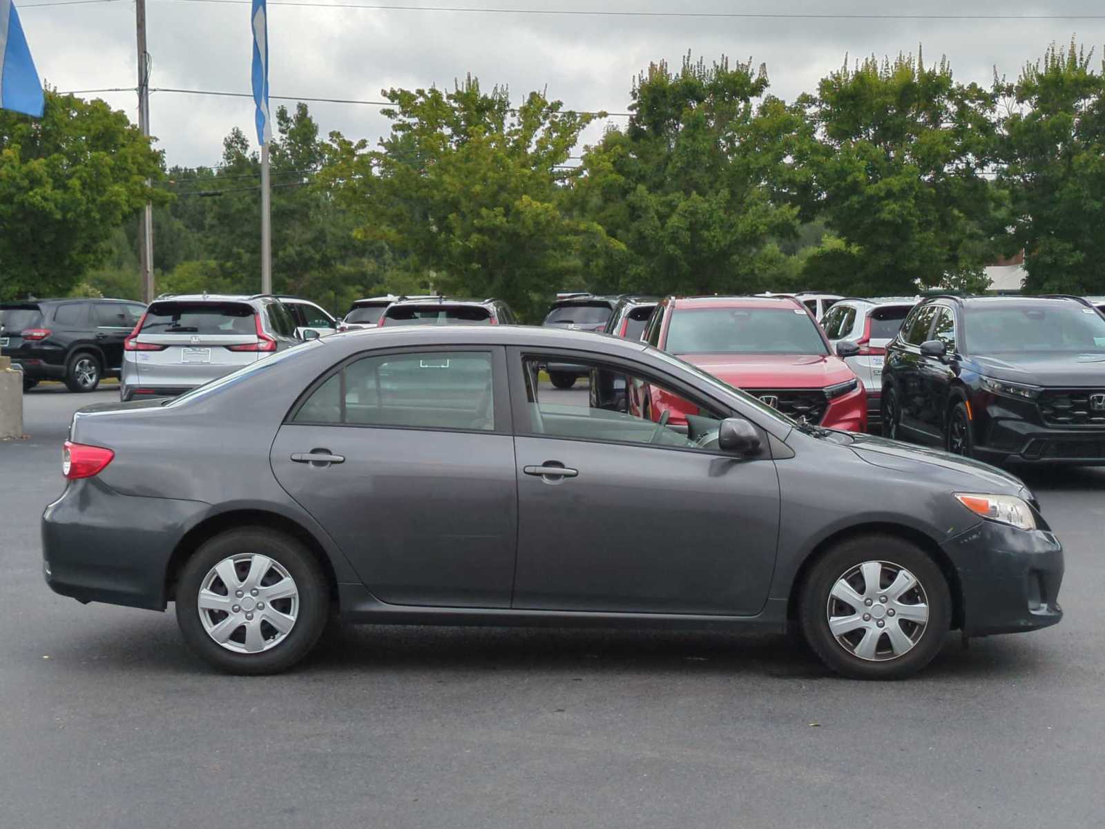 2011 Toyota Corolla LE 8