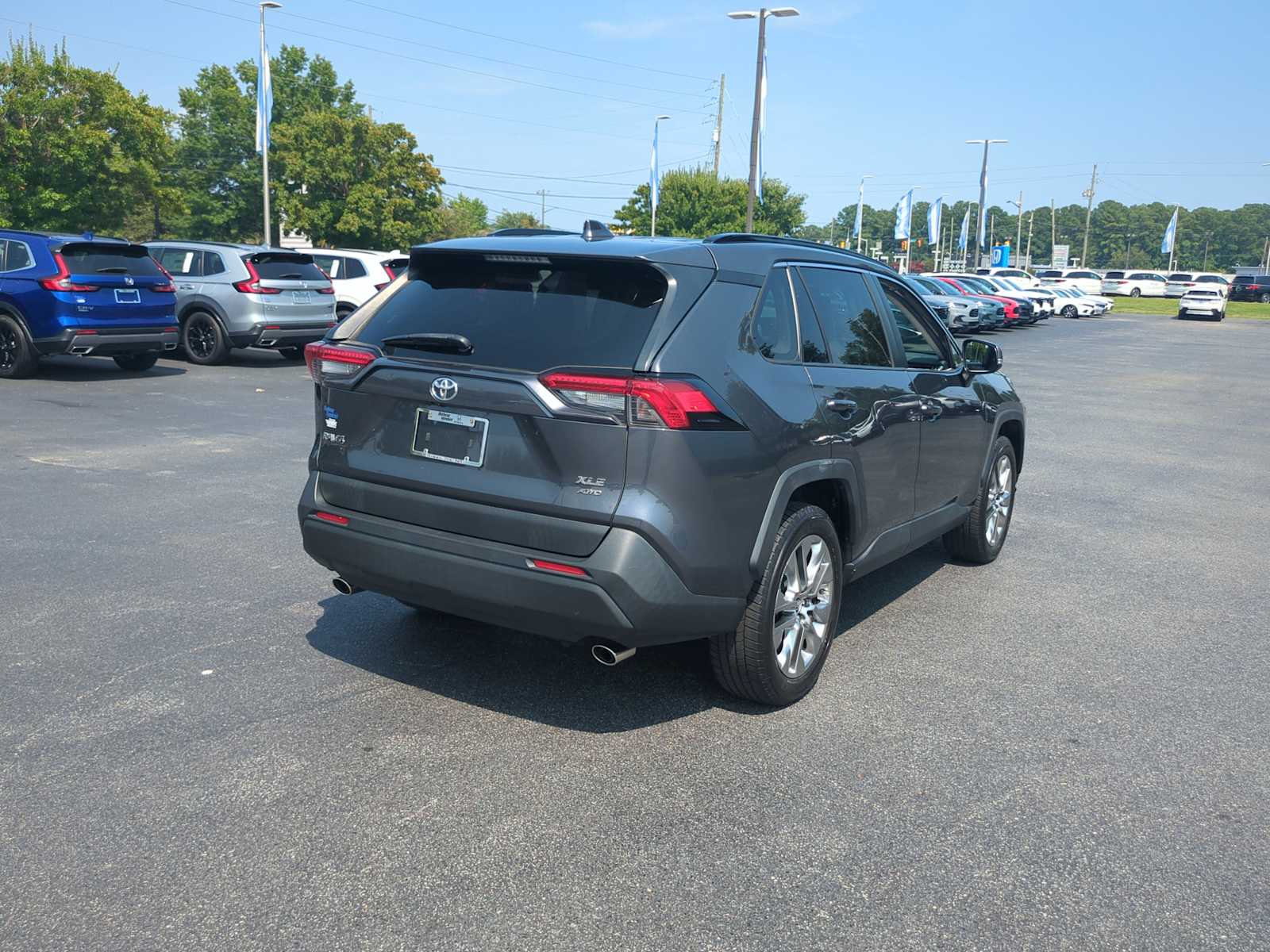 2019 Toyota RAV4 XLE Premium 9