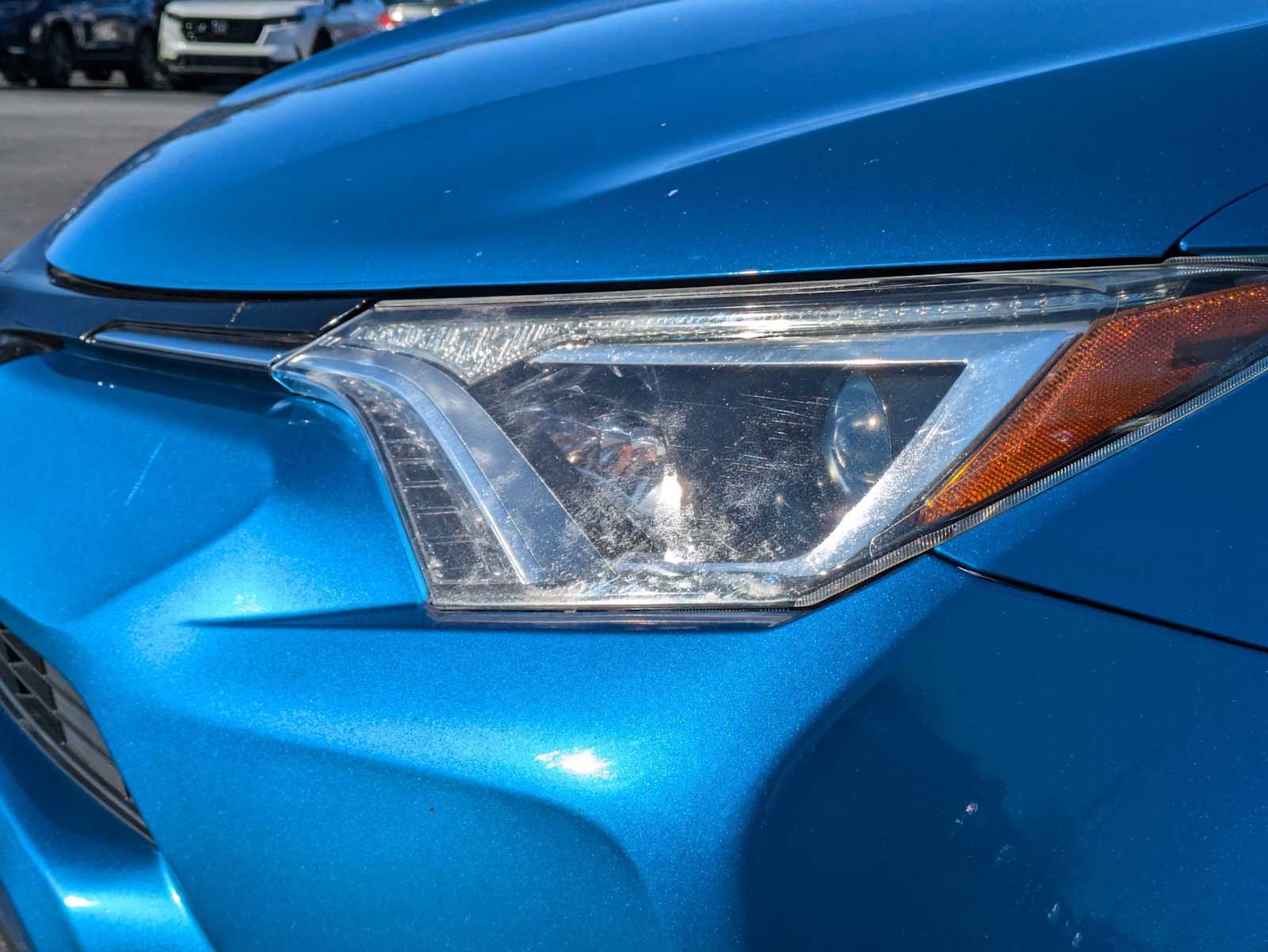 2018 Toyota RAV4 LE 10