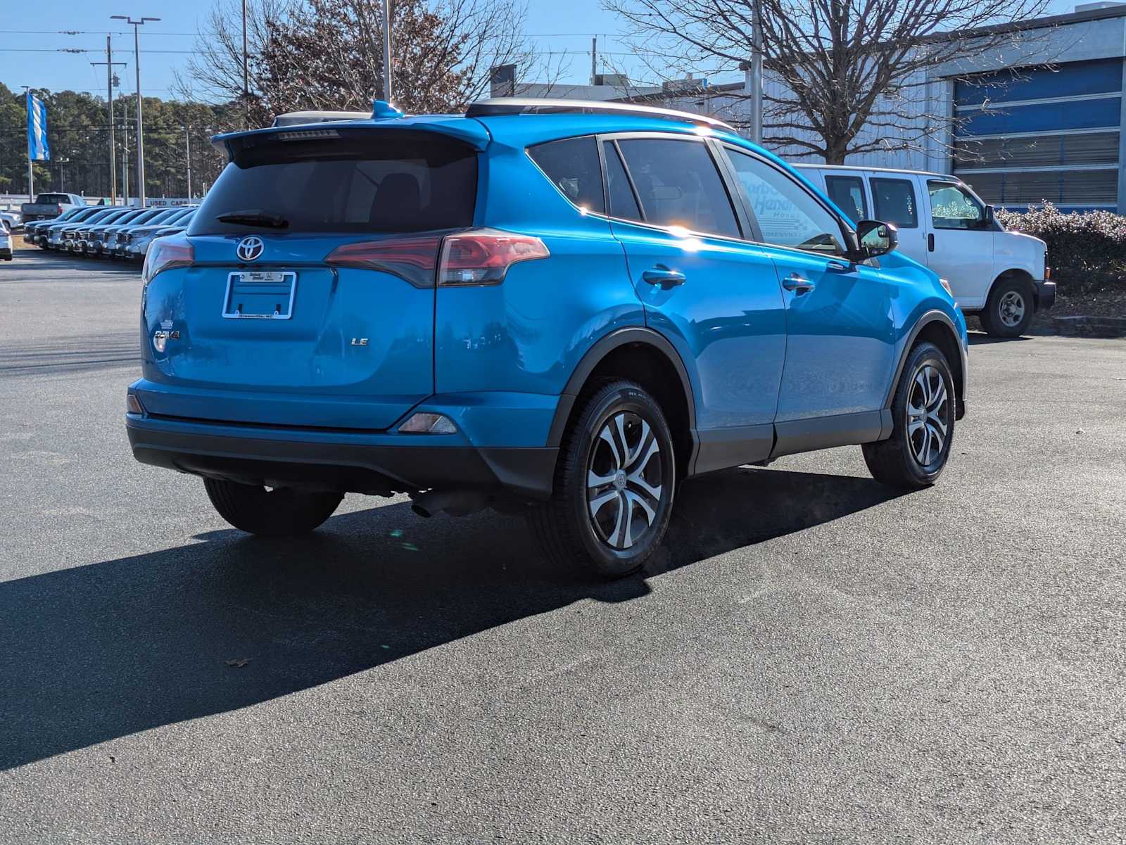 2018 Toyota RAV4 LE 8