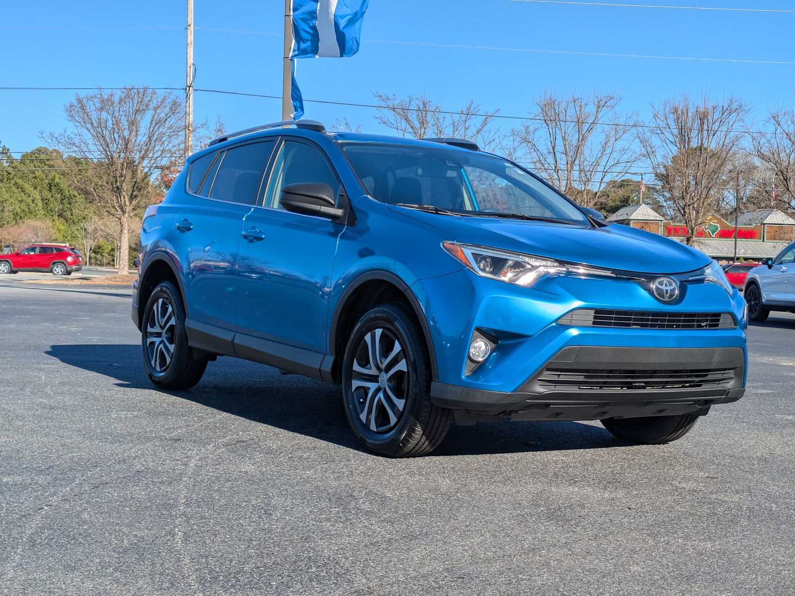 2018 Toyota RAV4 LE 2