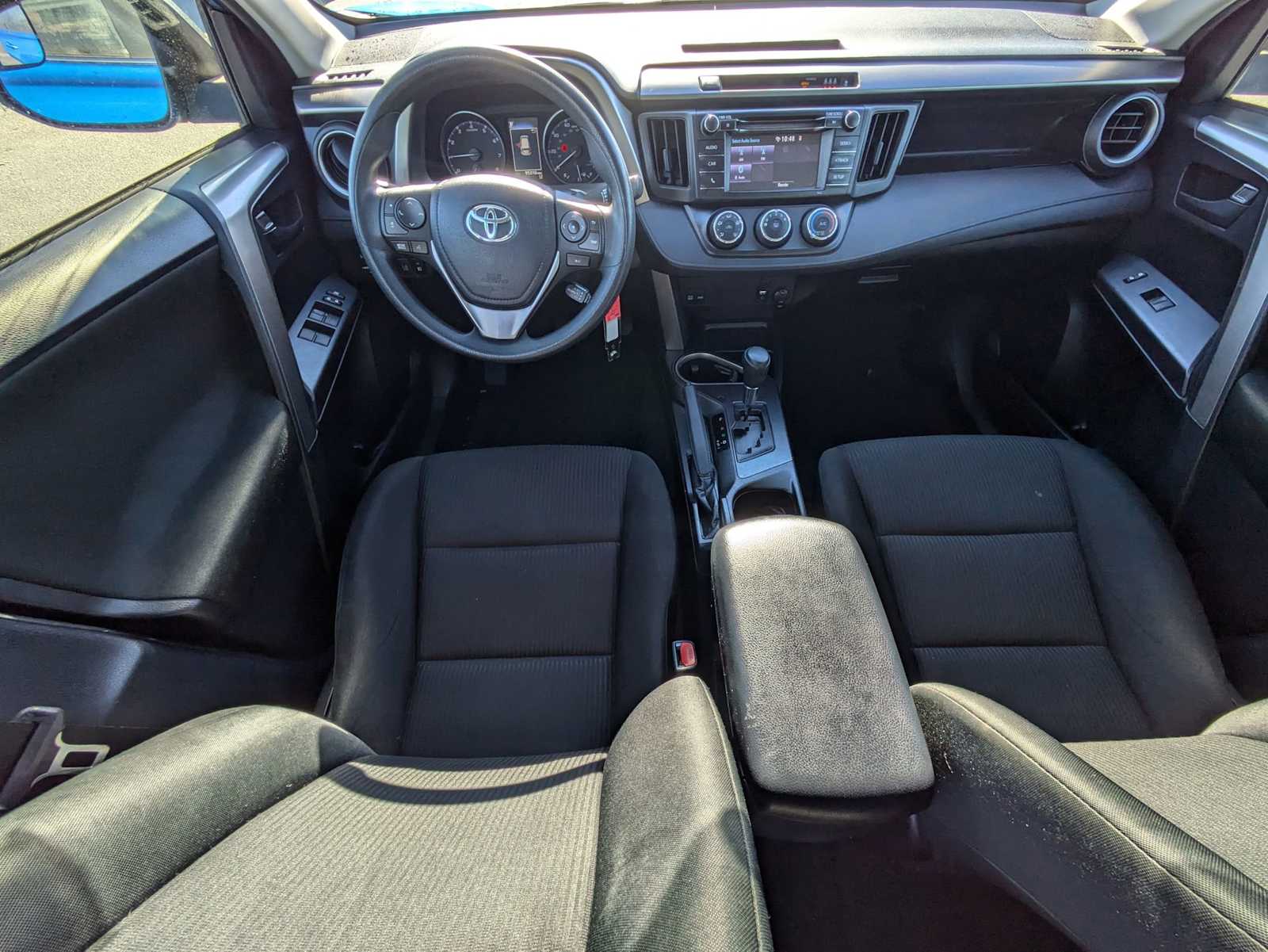 2018 Toyota RAV4 LE 26