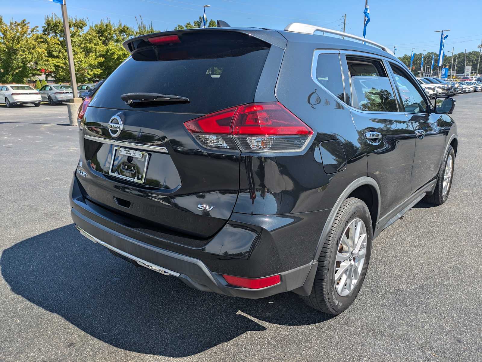 2018 Nissan Rogue SV 9