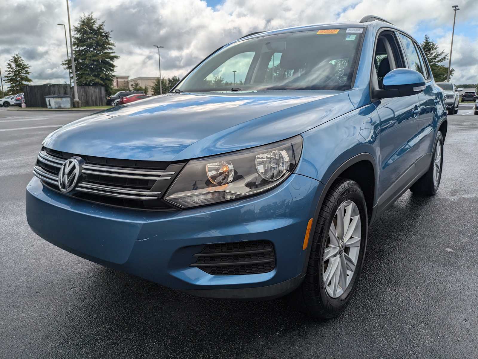 2017 Volkswagen Tiguan S 5