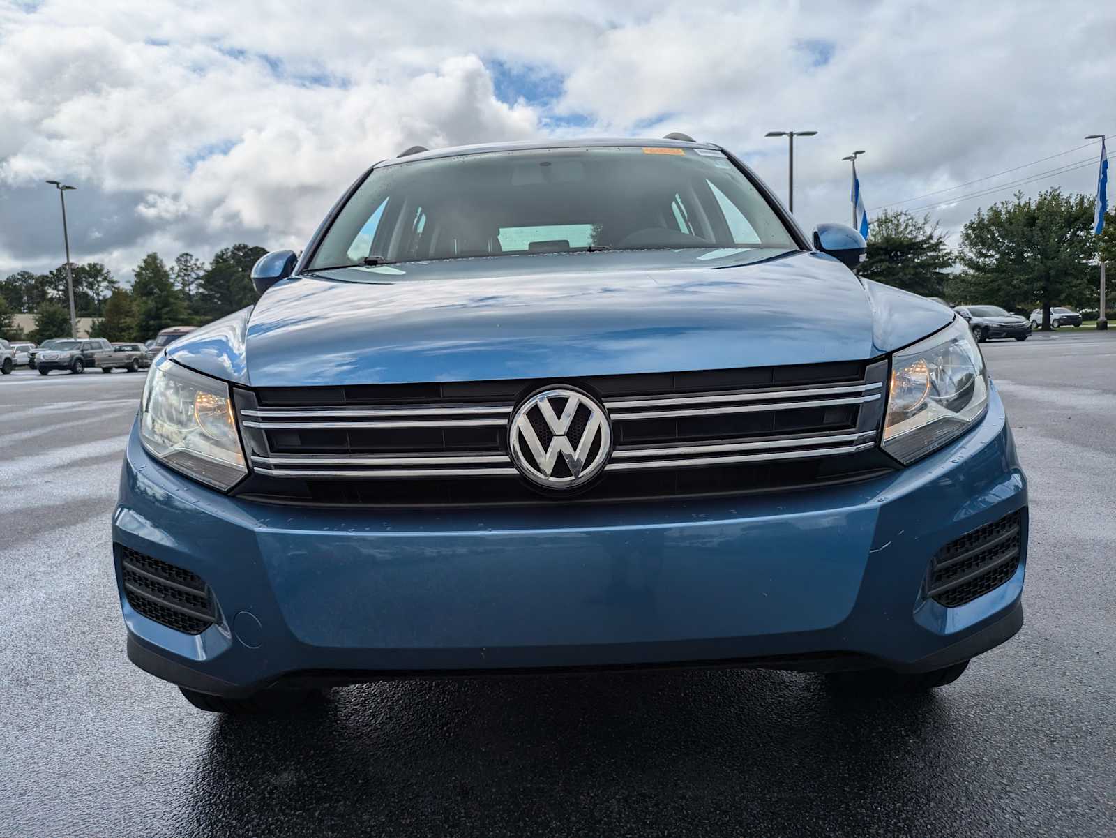 2017 Volkswagen Tiguan S 3