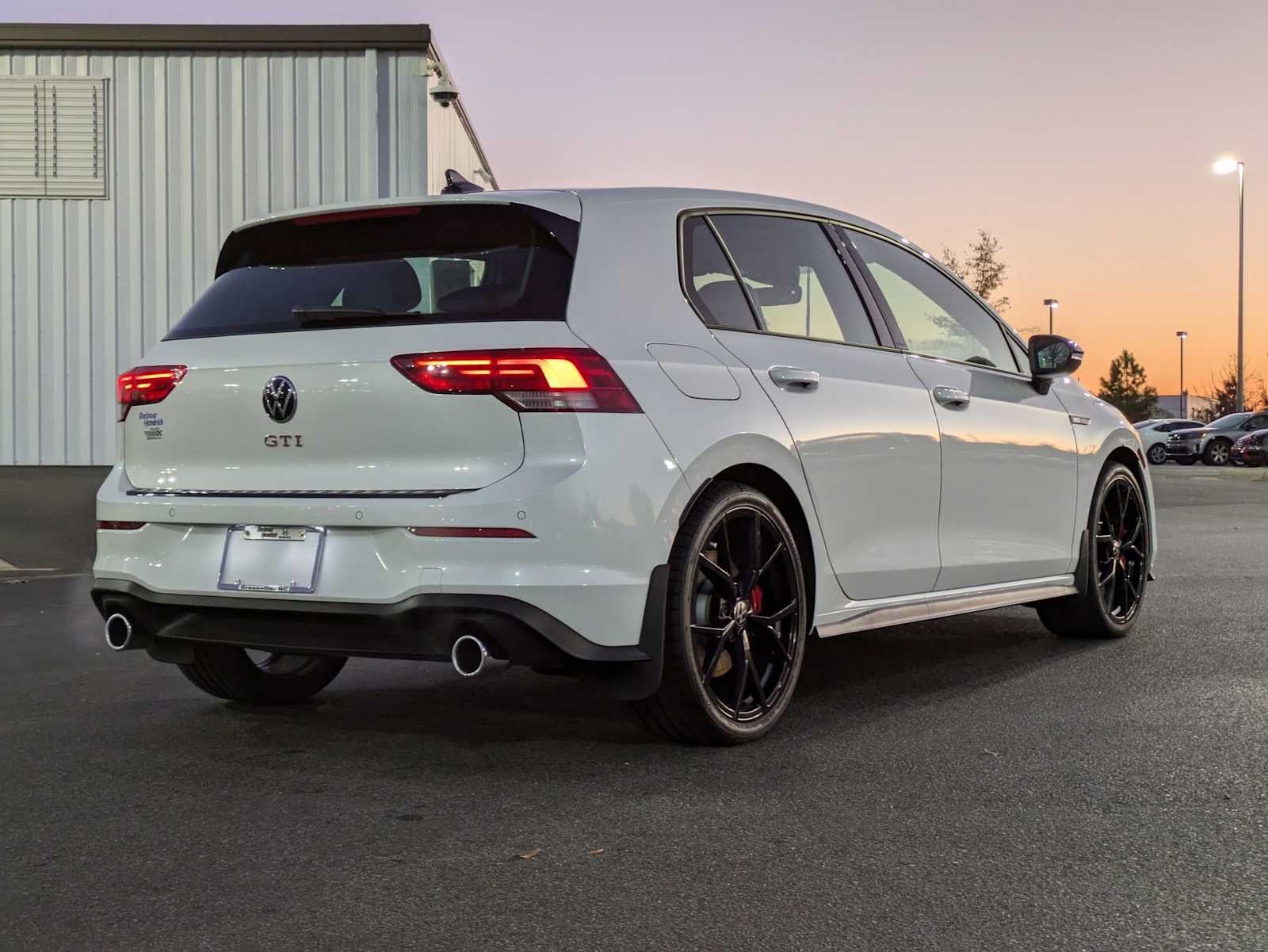 2024 Volkswagen Golf GTI 380 SE 9