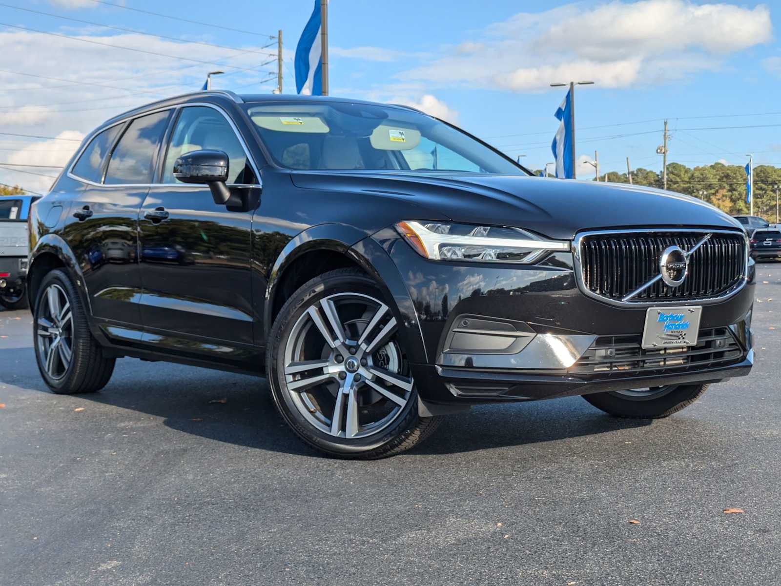 2020 Volvo XC60 Momentum 2