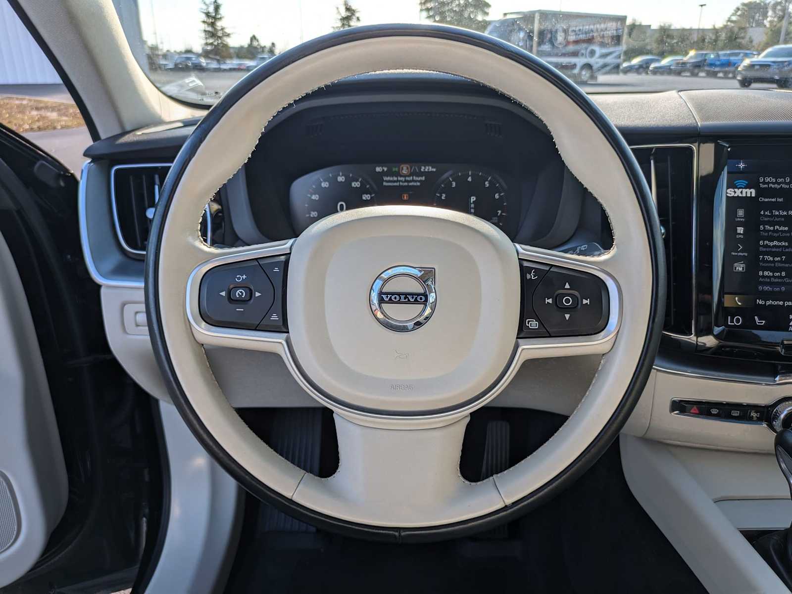 2020 Volvo XC60 Momentum 16