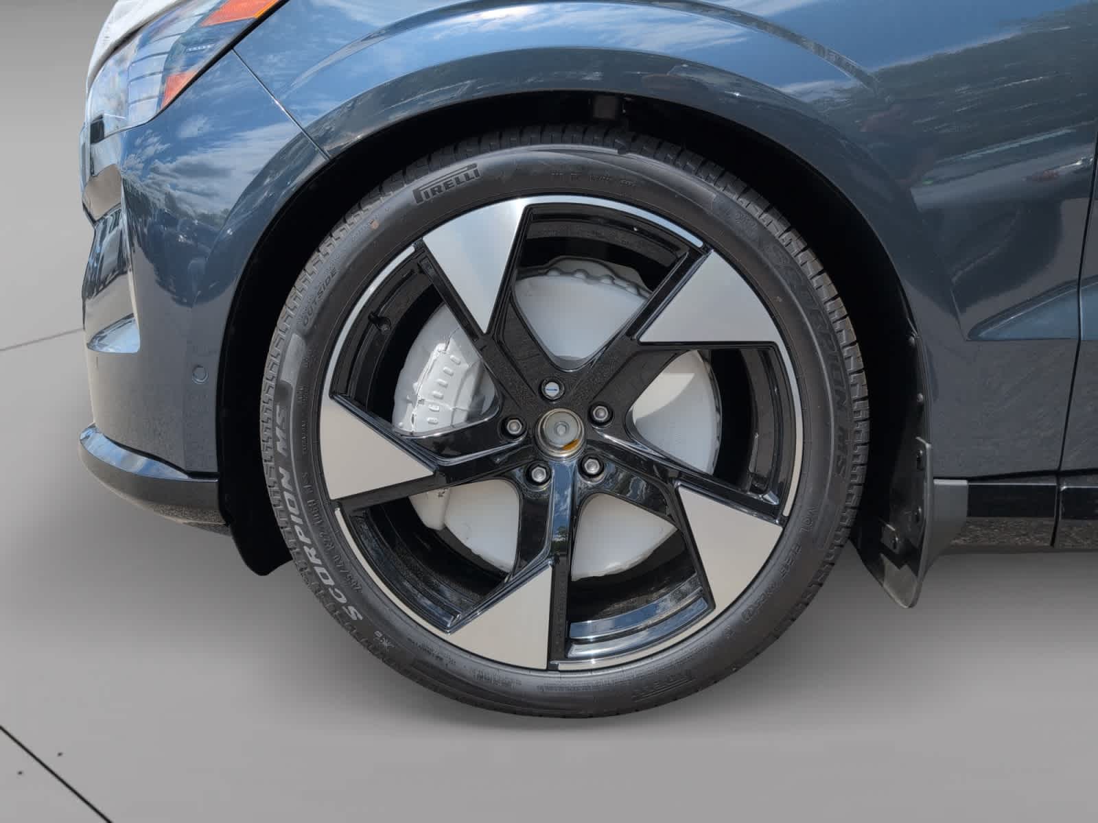 2025 Volvo EX90 Ultra - Photo 8