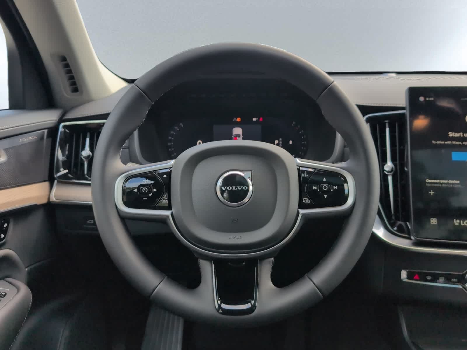 2026 Volvo XC90 Plus - Photo 17