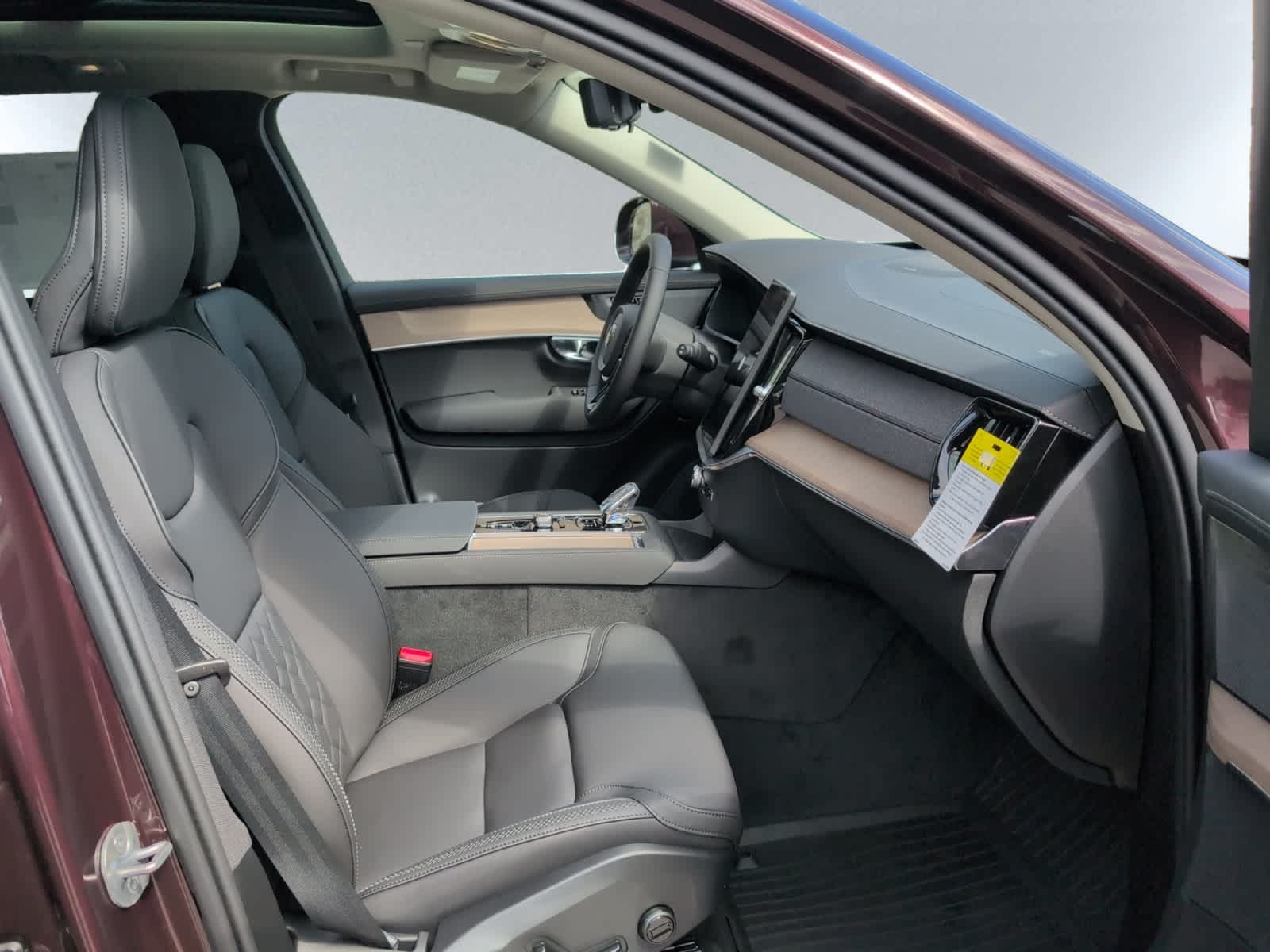2026 Volvo XC90 Plus - Photo 19