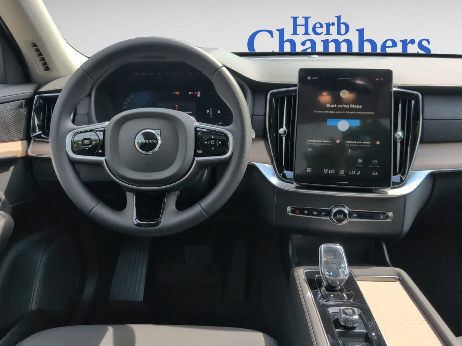 2026 Volvo XC90 Plus - Photo 6