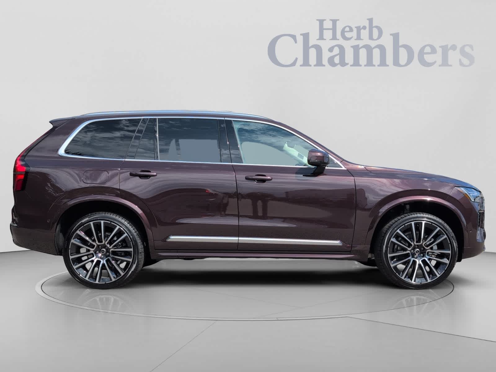 2026 Volvo XC90 Plus - Photo 11