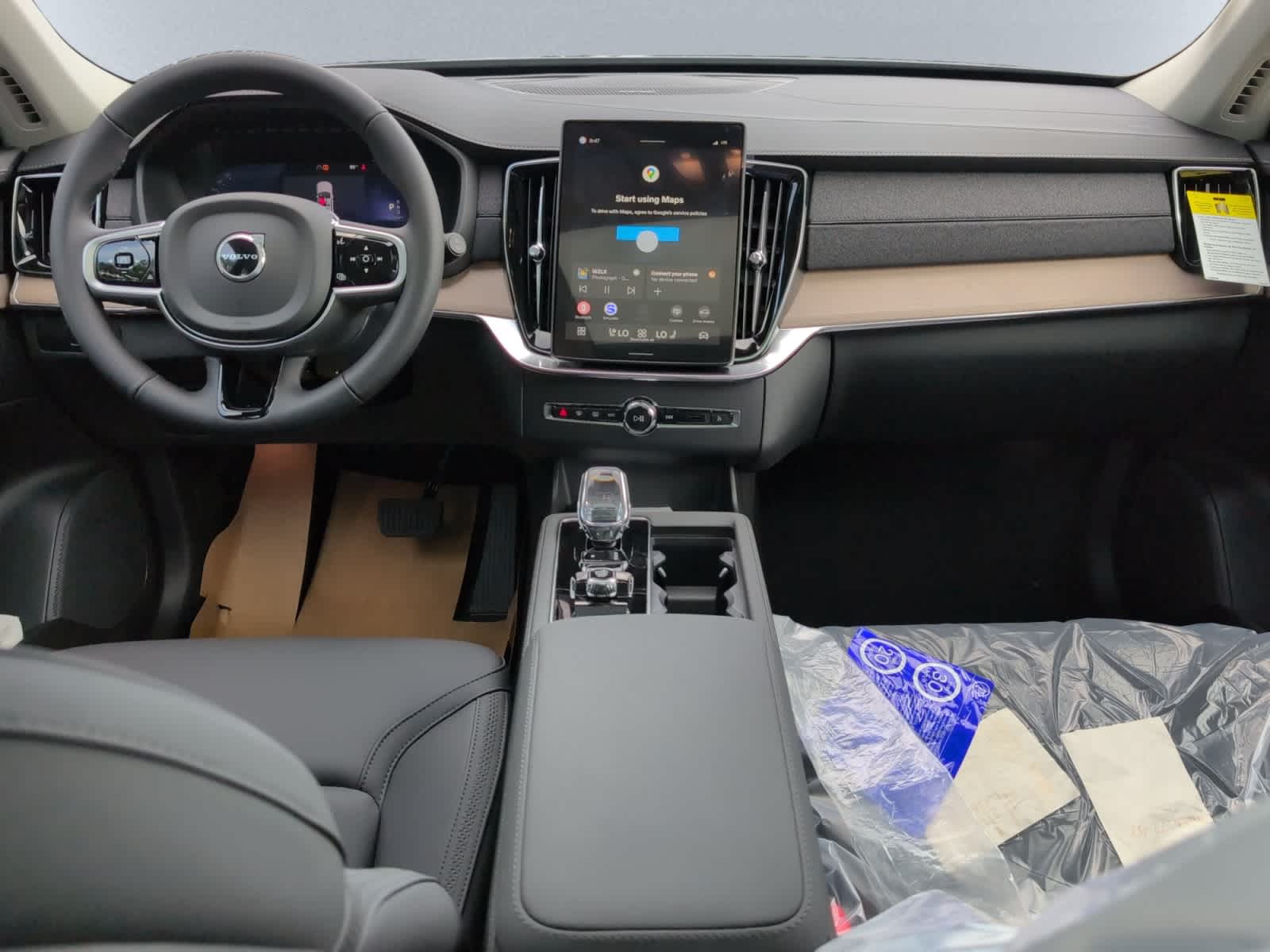 2026 Volvo XC90 Plus - Photo 12