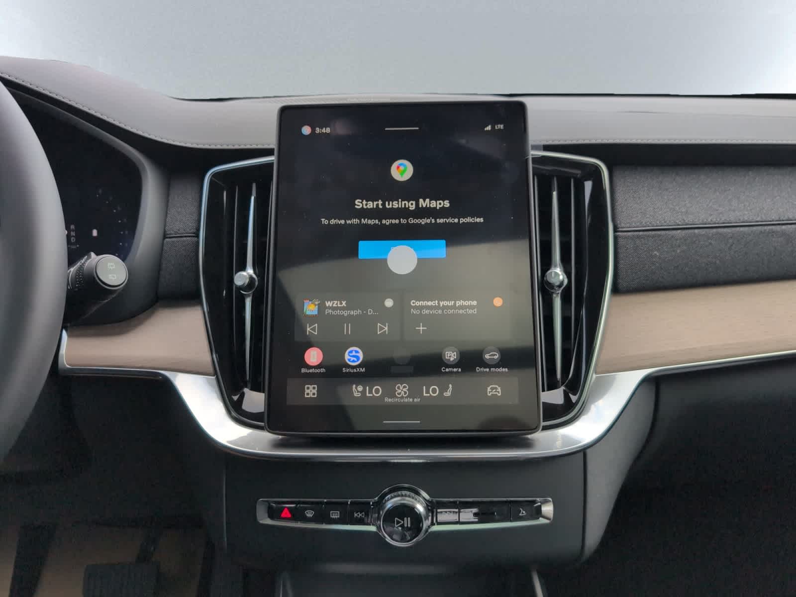 2026 Volvo XC90 Plus - Photo 14