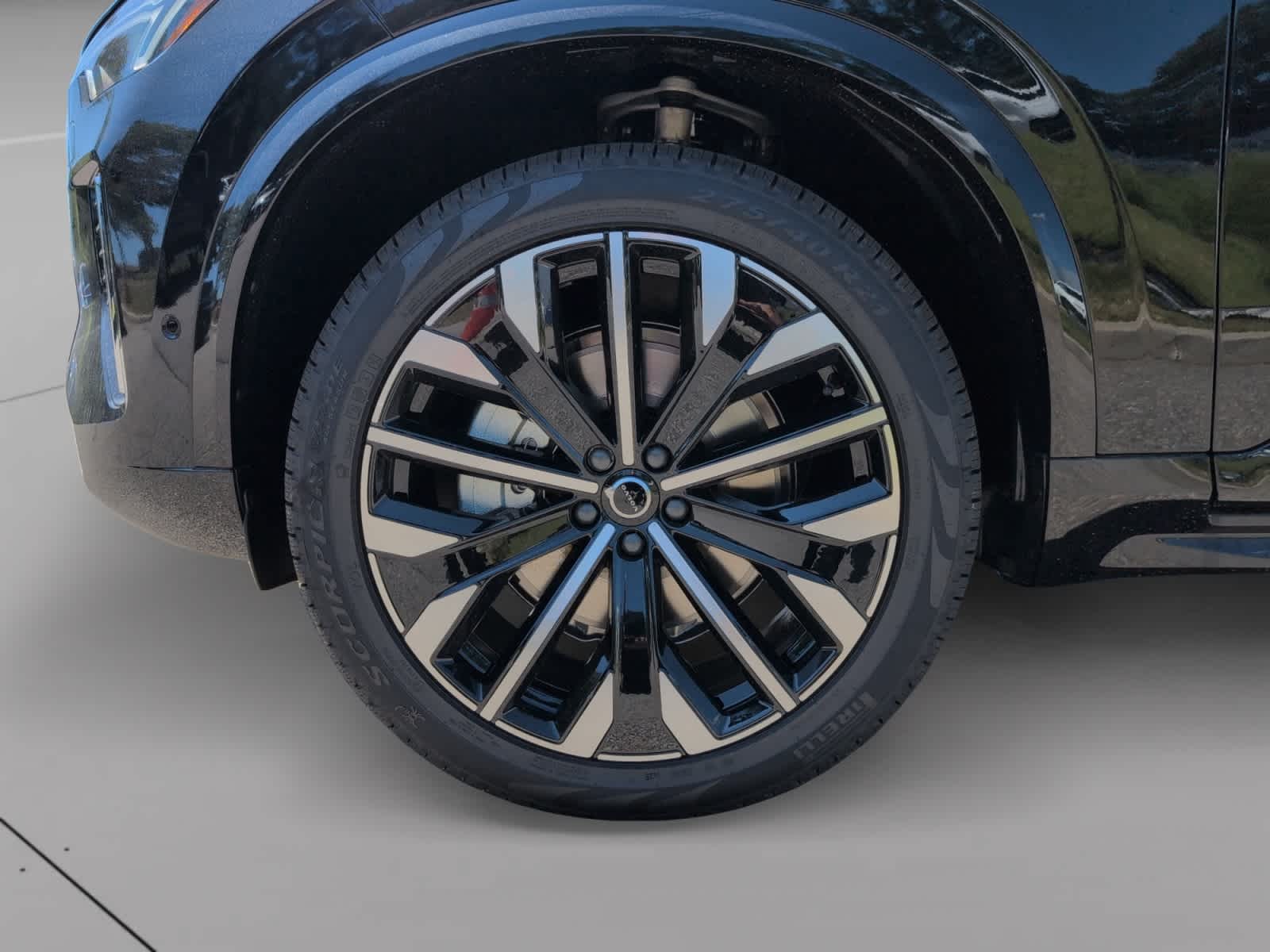 2026 Volvo XC90 Plus - Photo 9