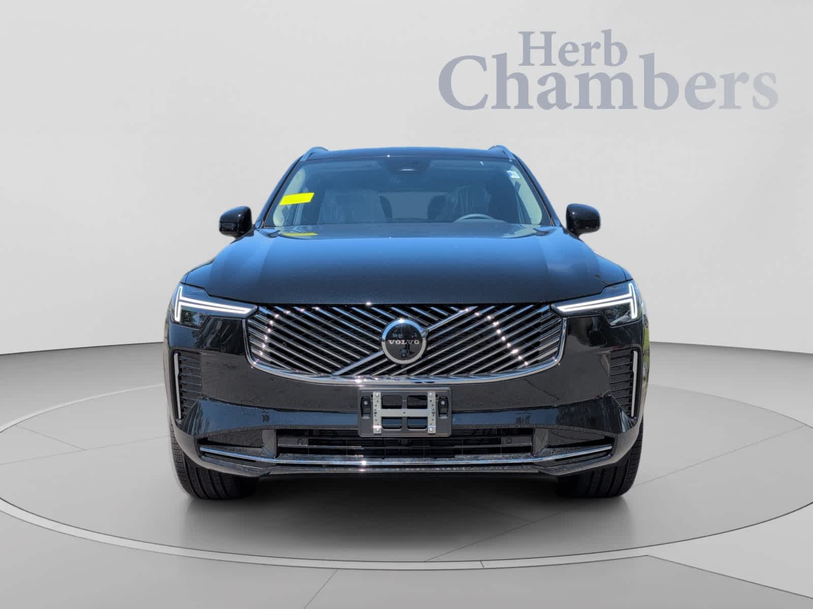 2026 Volvo XC90 Plus - Photo 2