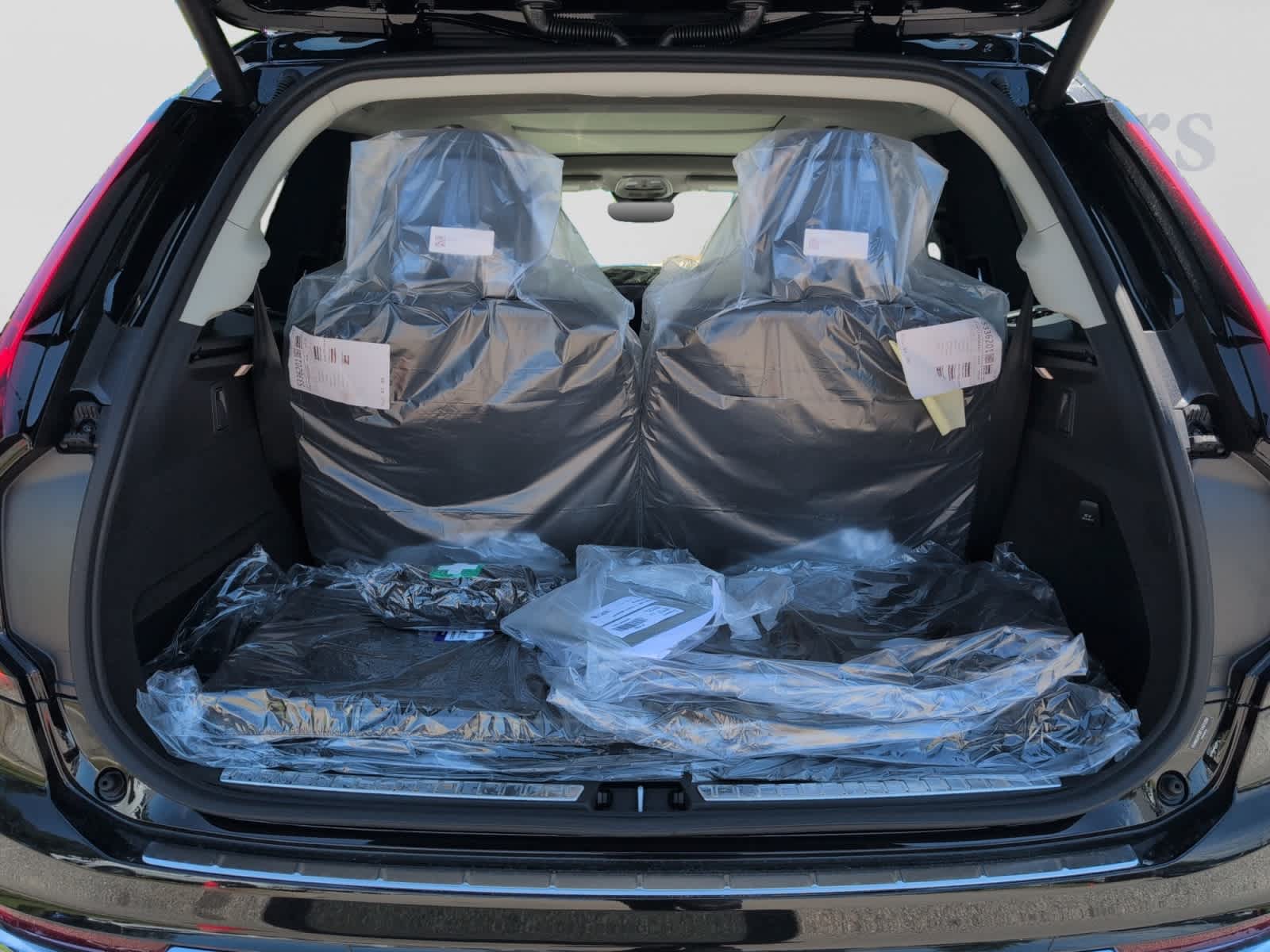 2026 Volvo XC90 Plus - Photo 4