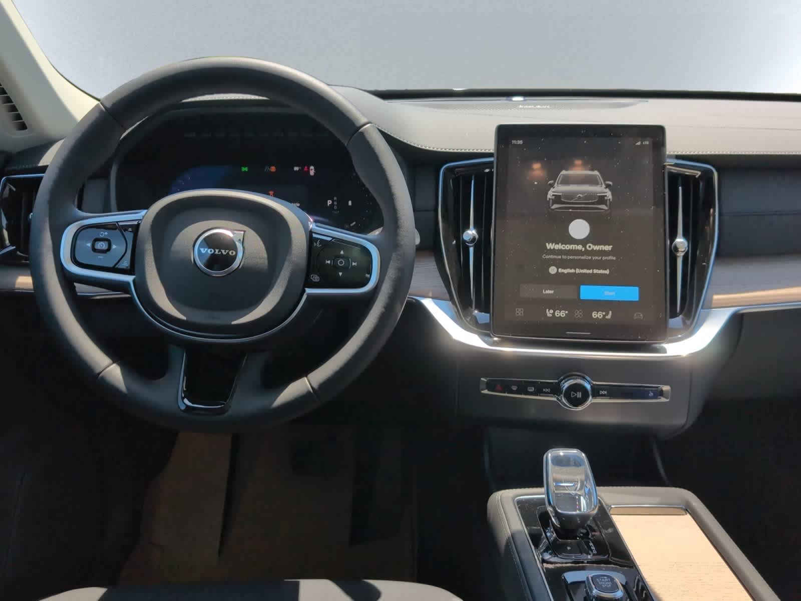 2026 Volvo XC90 Plus - Photo 6