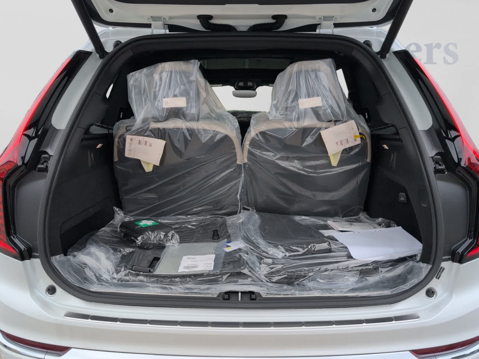 2026 Volvo XC90 Plus - Photo 4
