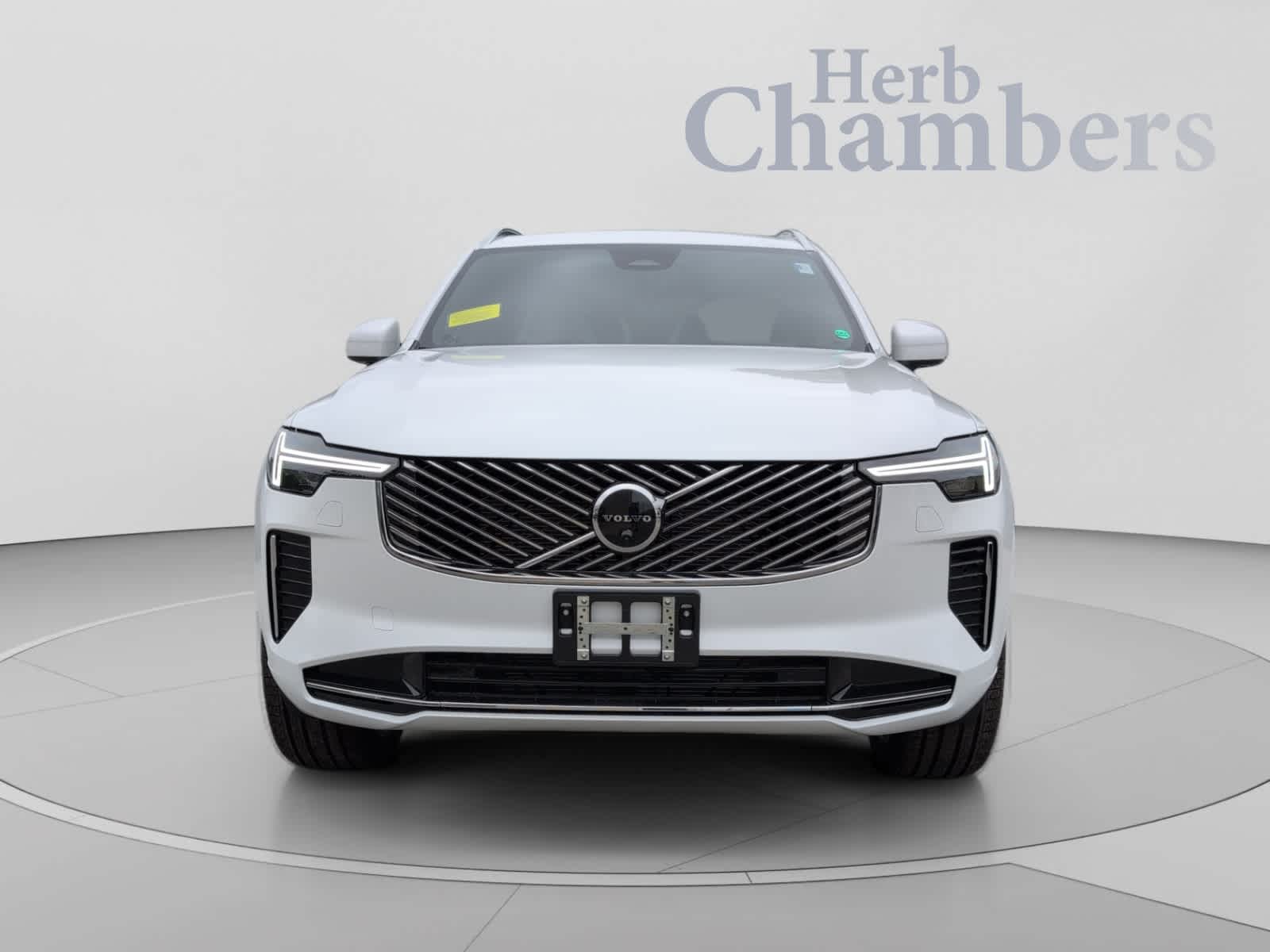 2026 Volvo XC90 Plus - Photo 2