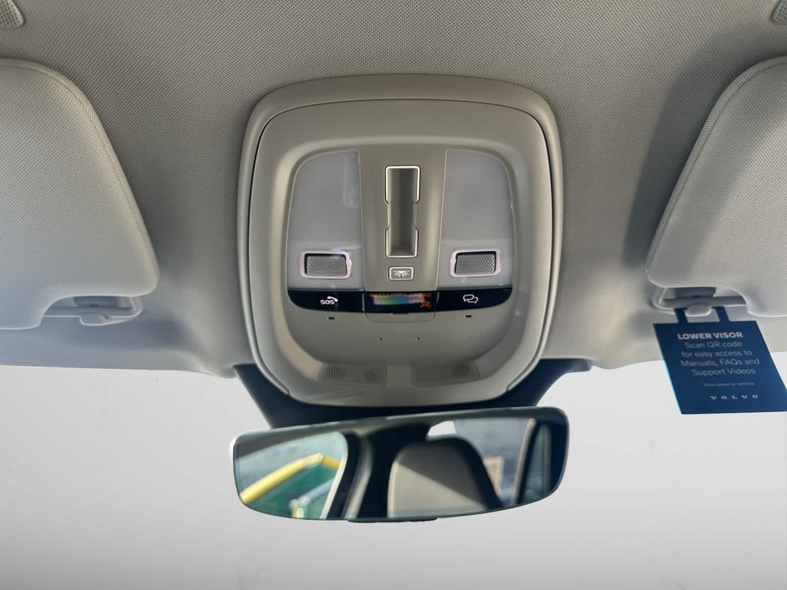 2025 Volvo XC90 Plus - Photo 12