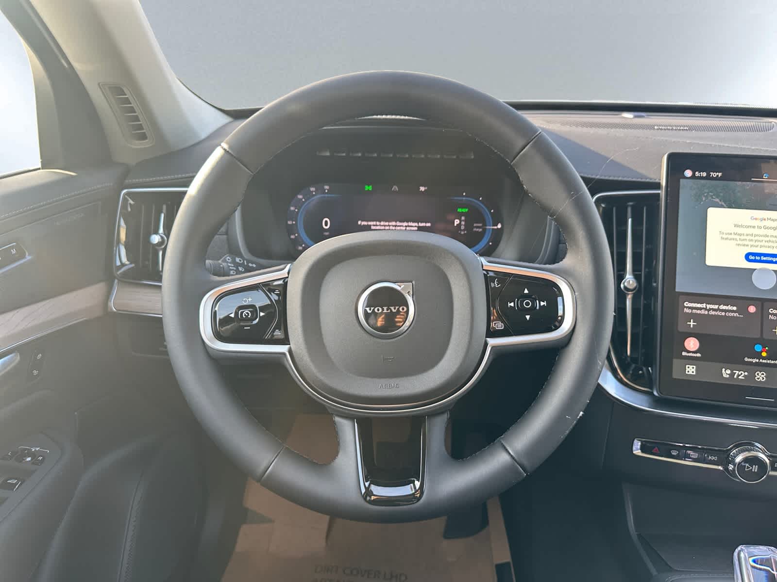 2025 Volvo XC90 Plus - Photo 17