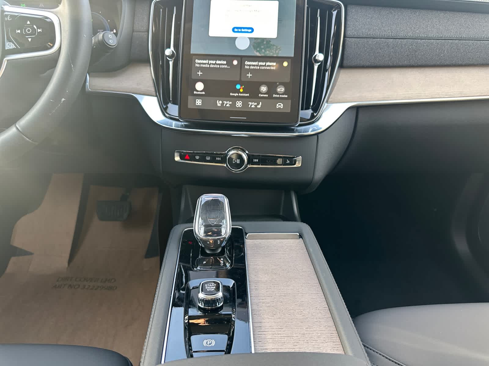 2025 Volvo XC90 Plus - Photo 16