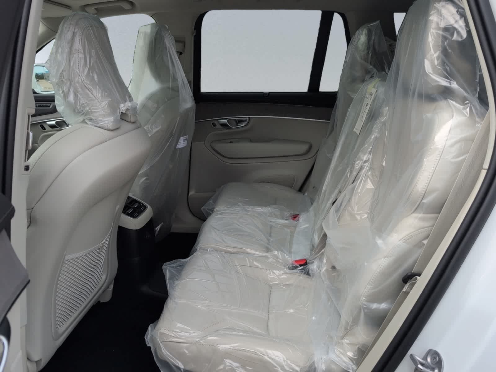2026 Volvo XC90 Ultra - Photo 18