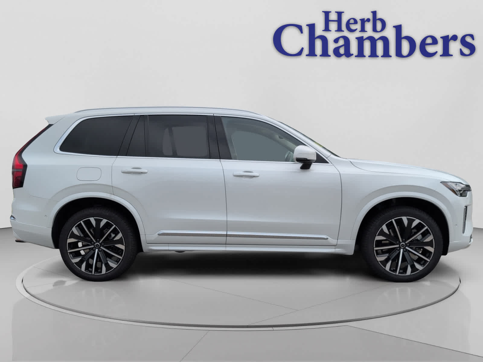 2026 Volvo XC90 Ultra - Photo 11