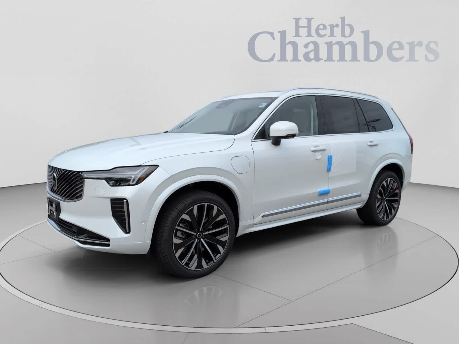 2026 Volvo XC90 Ultra - Photo 10