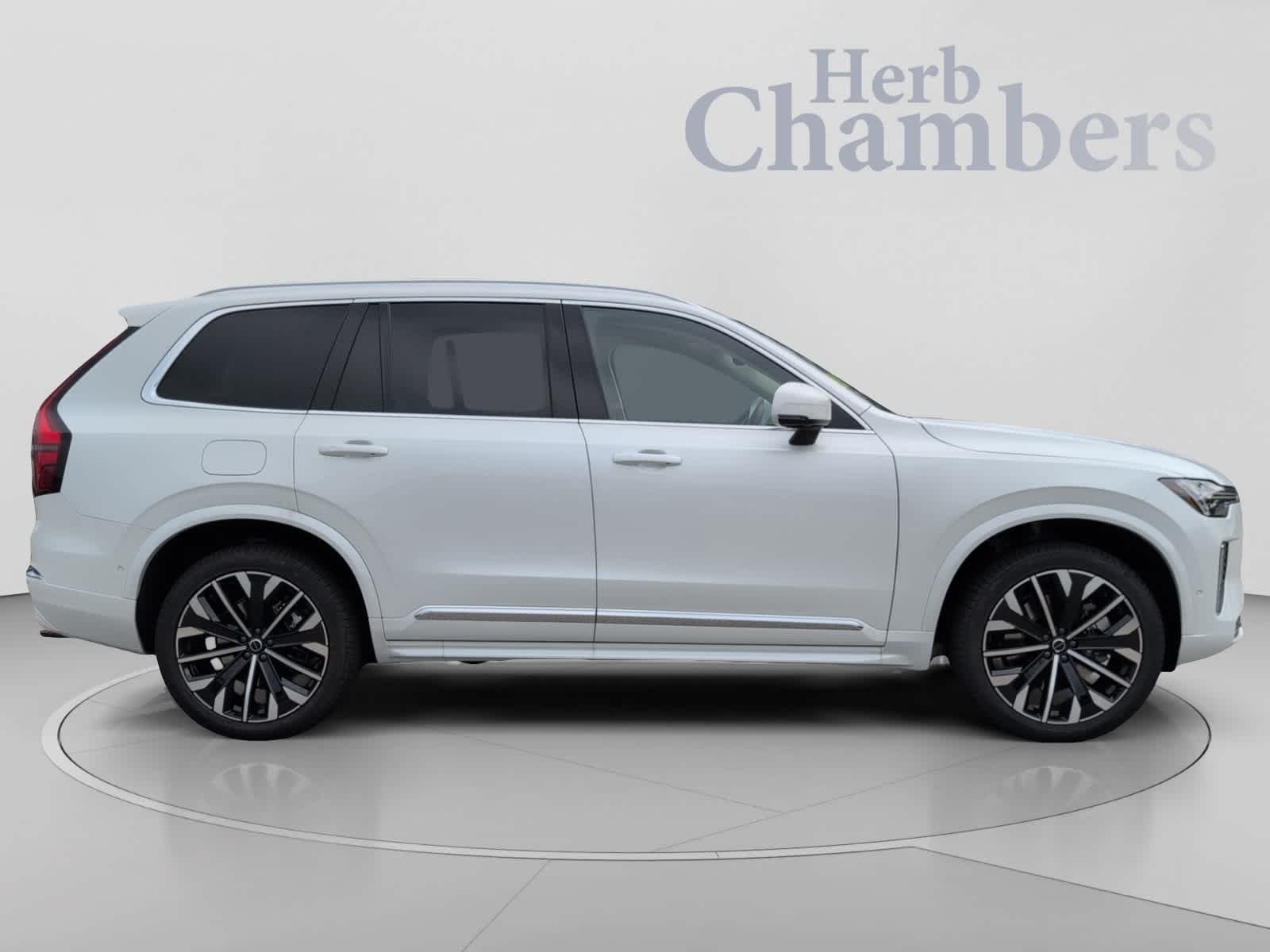 2026 Volvo XC90 Ultra - Photo 11