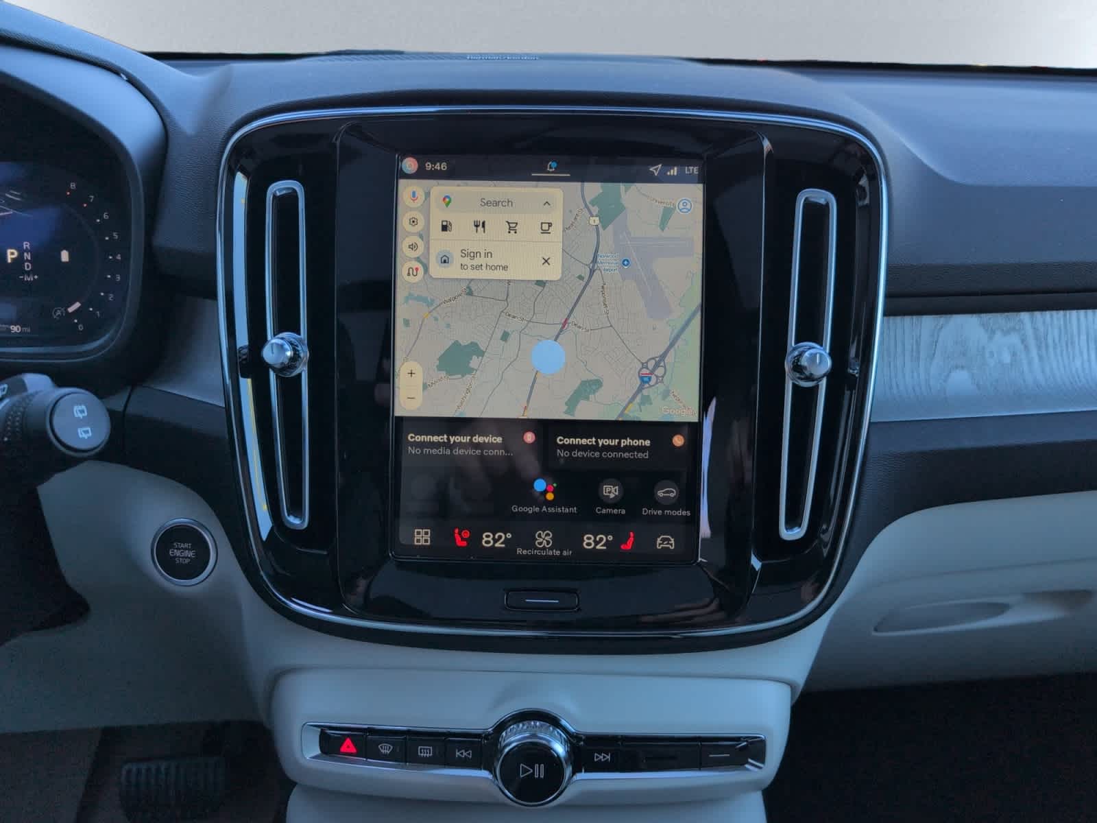 2026 Volvo XC40 Ultra - Photo 14