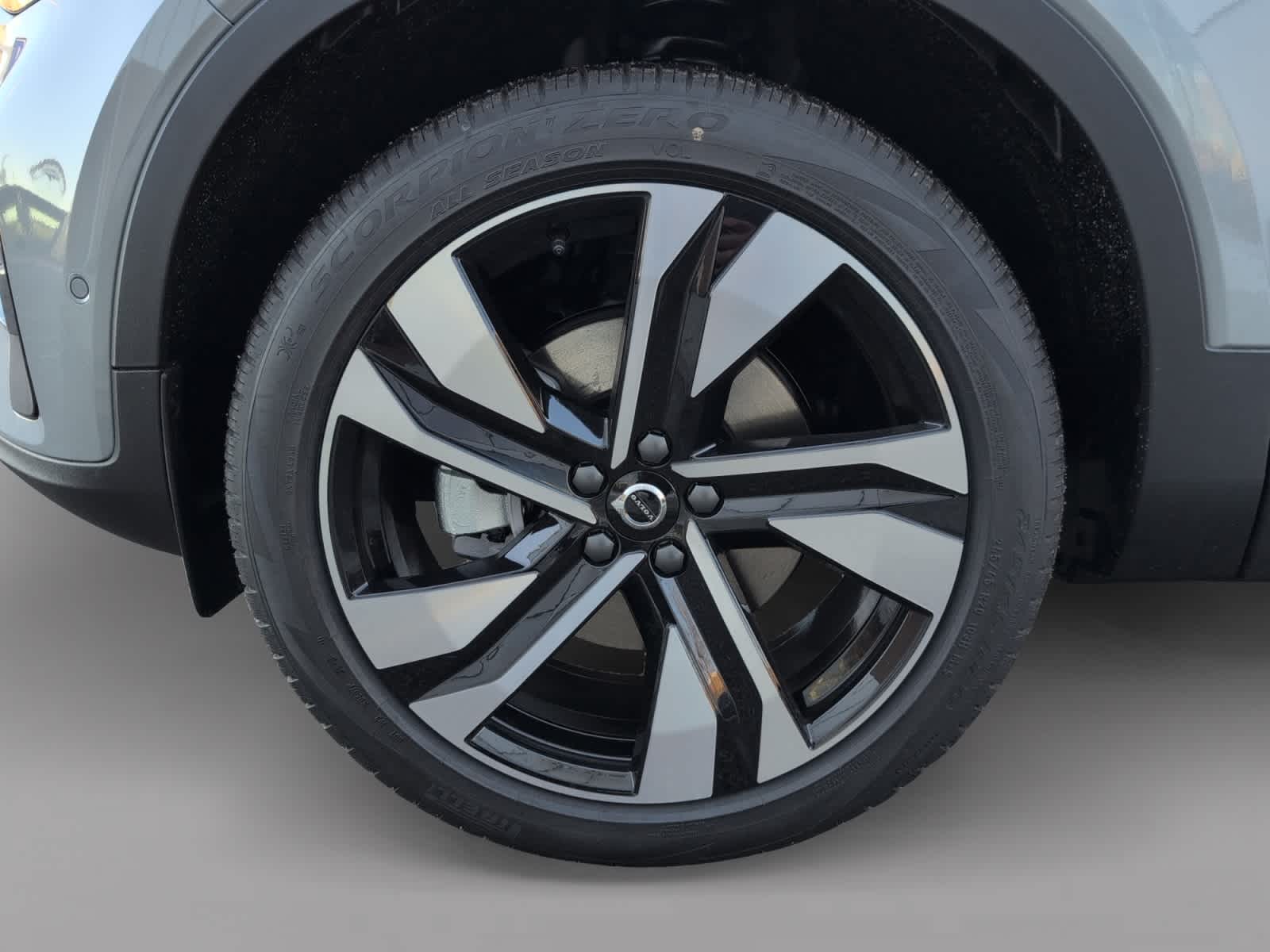 2026 Volvo XC40 Ultra - Photo 9