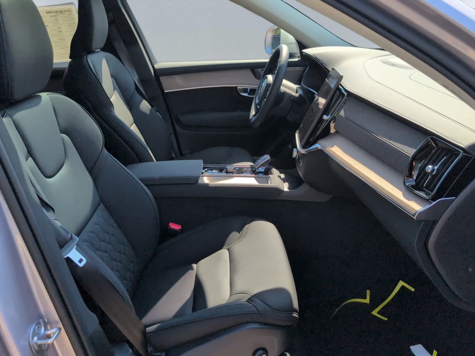 2026 Volvo XC90 Plus - Photo 19