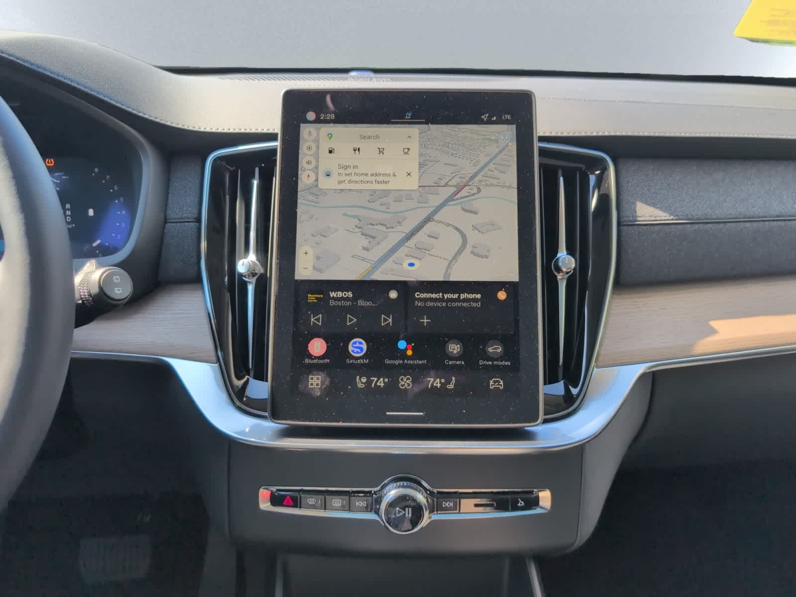 2026 Volvo XC90 Plus - Photo 14