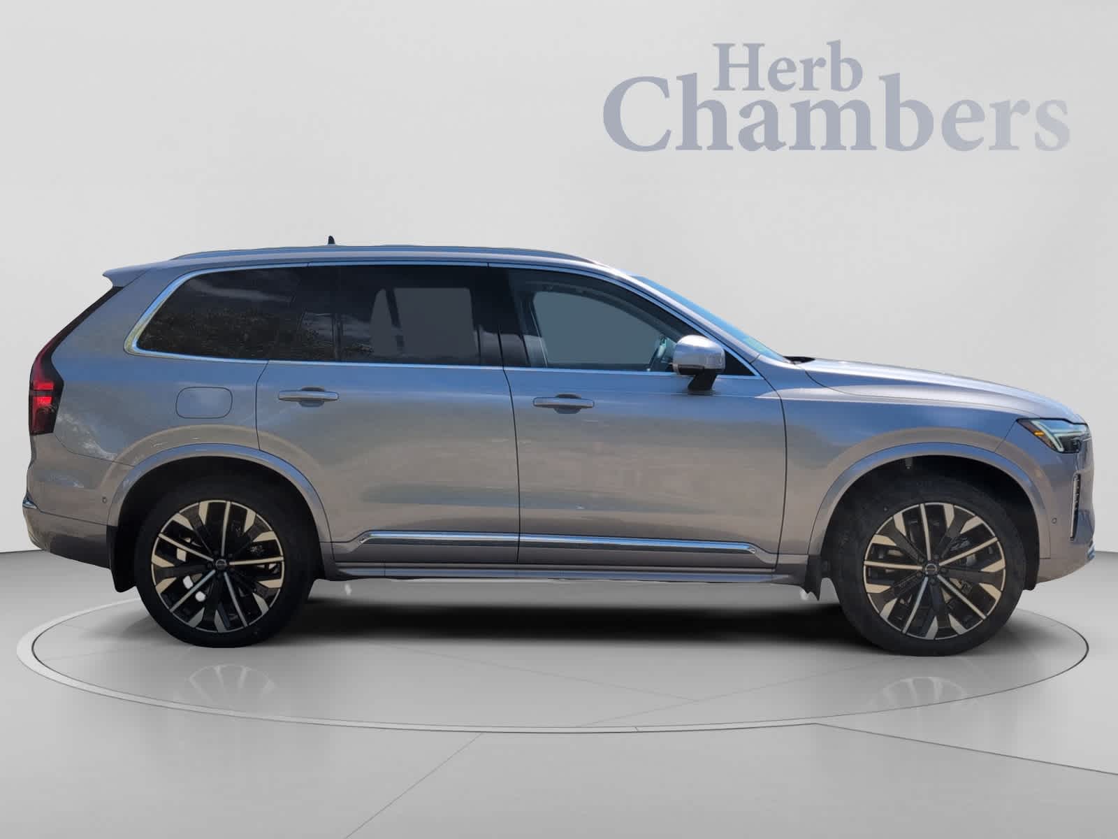 2026 Volvo XC90 Plus - Photo 11