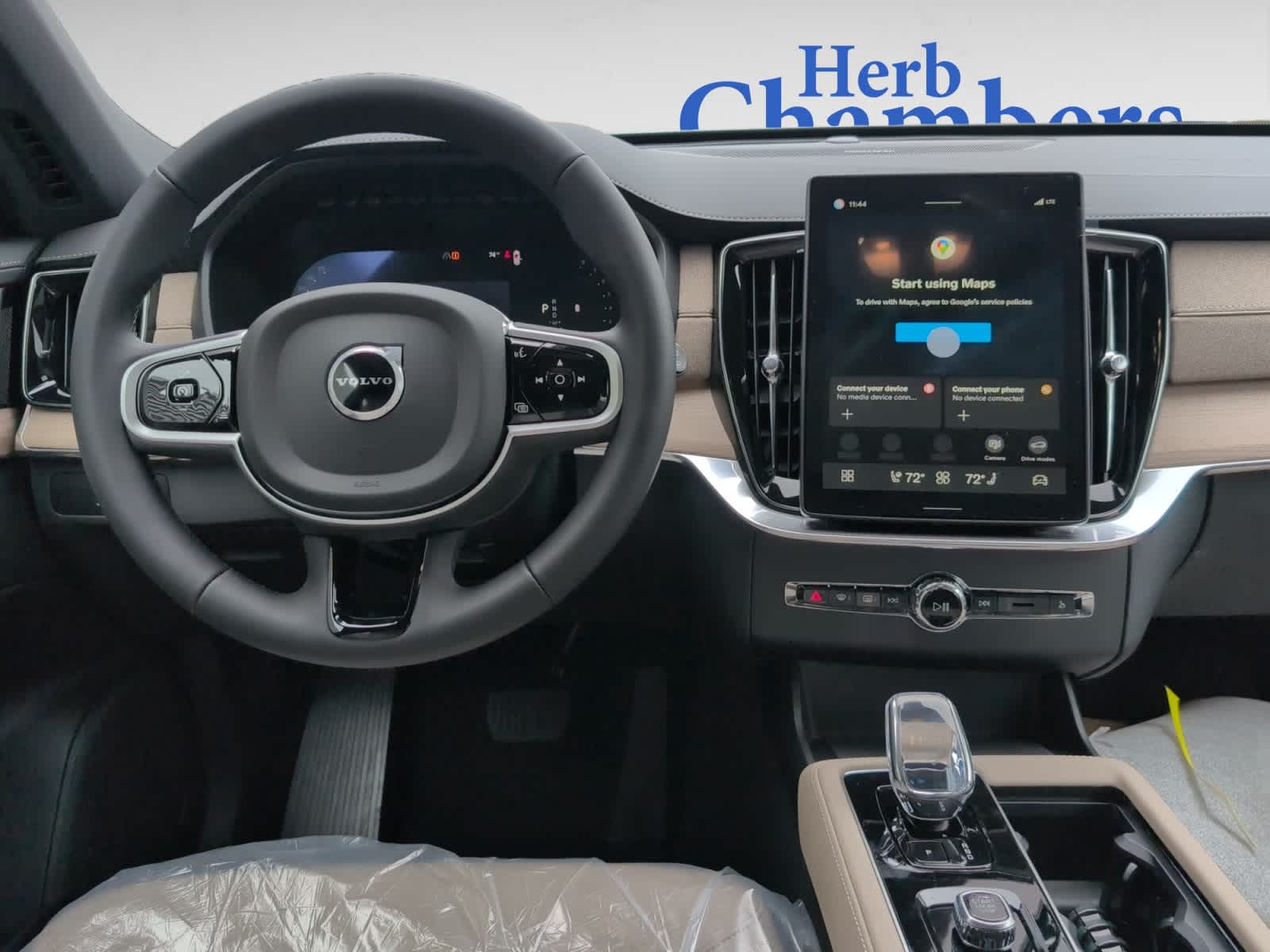 2026 Volvo XC90 Plus - Photo 6