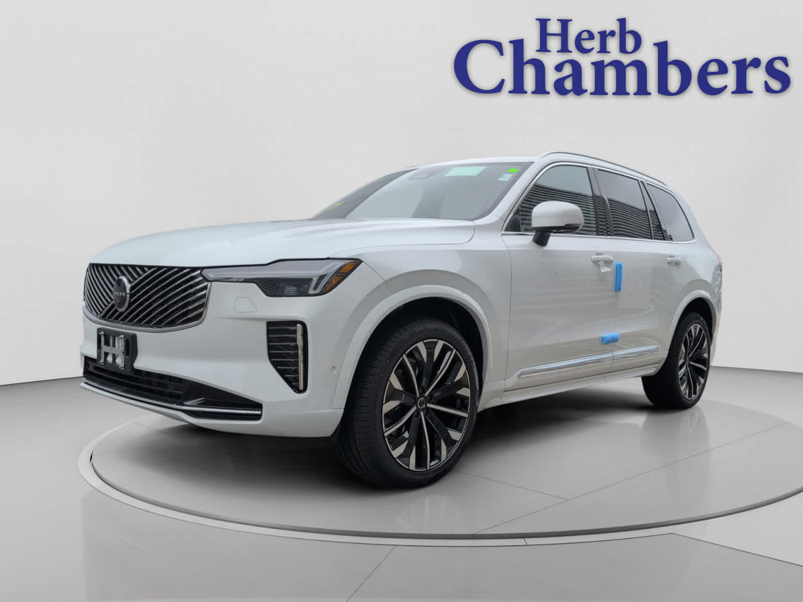 2026 Volvo XC90 Plus - Photo 10