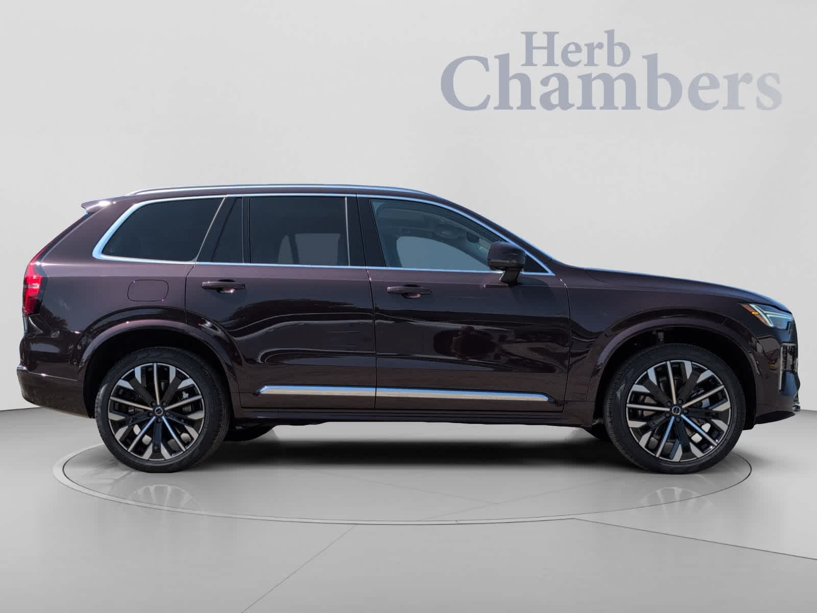 2026 Volvo XC90 Plus - Photo 11