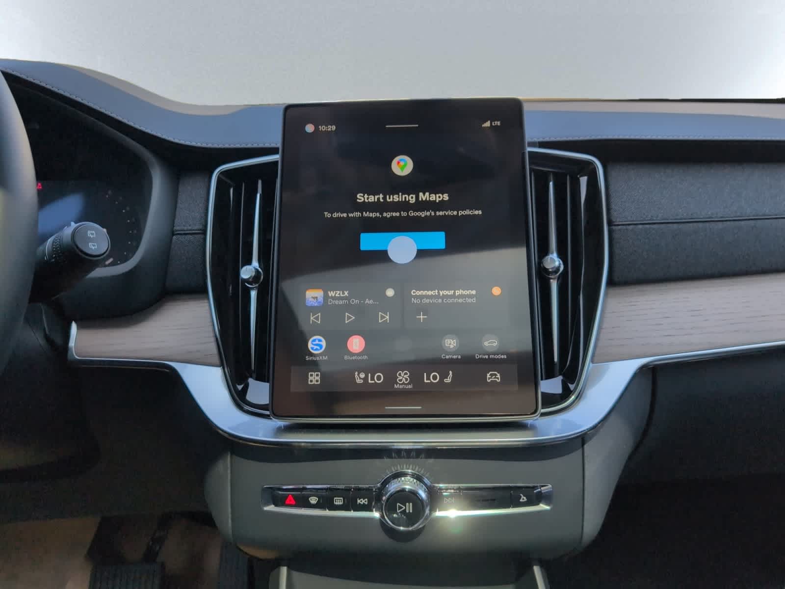 2026 Volvo XC90 Plus - Photo 14