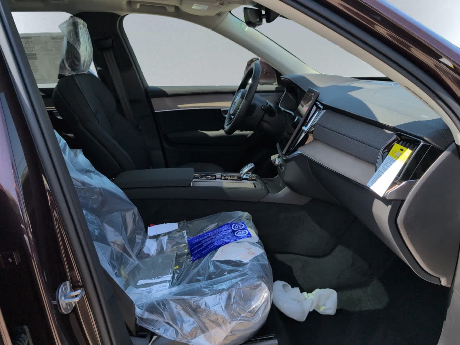 2026 Volvo XC90 Plus - Photo 19