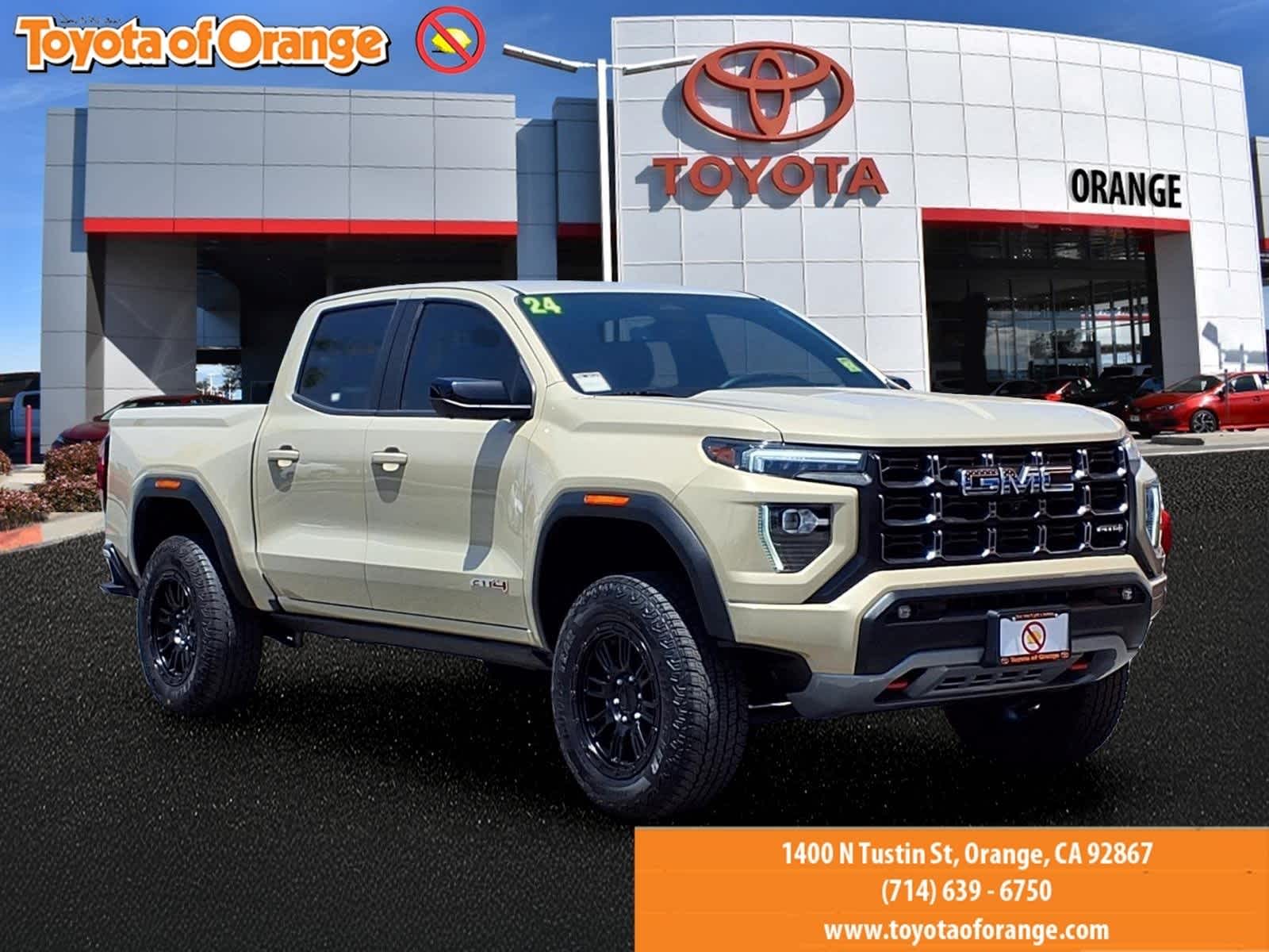 2024 GMC Canyon 4WD AT4 Crew Cab Short Box's photo