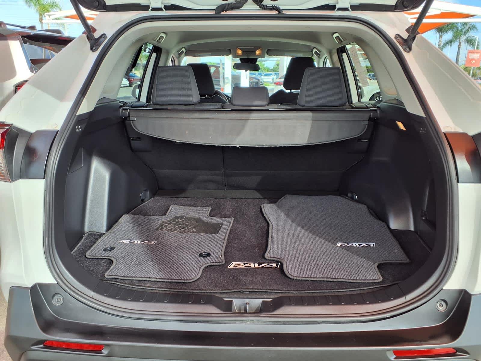 Used 2020 Toyota RAV4 SUV