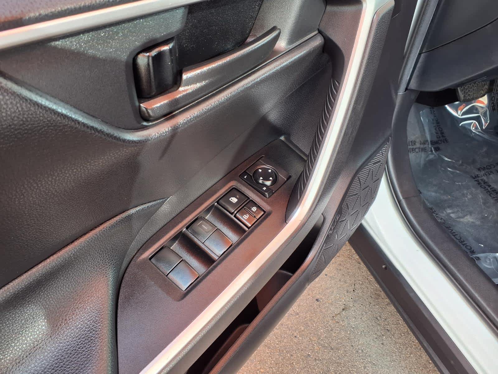 Used 2020 Toyota RAV4 SUV
