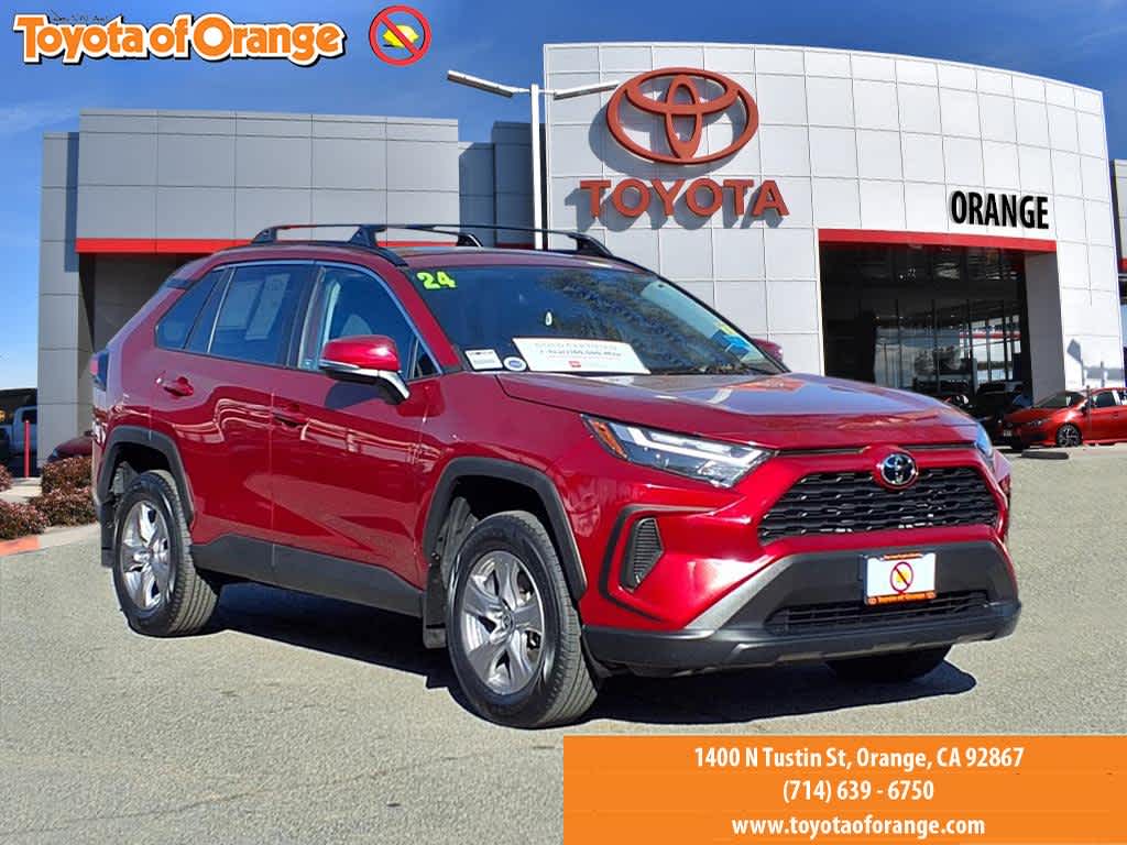 2024 Toyota RAV4 XLE's photo