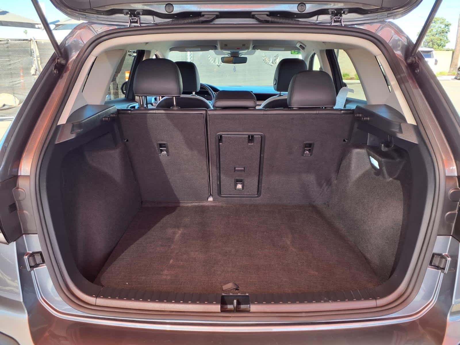 Used 2025 Volkswagen Taos SUV