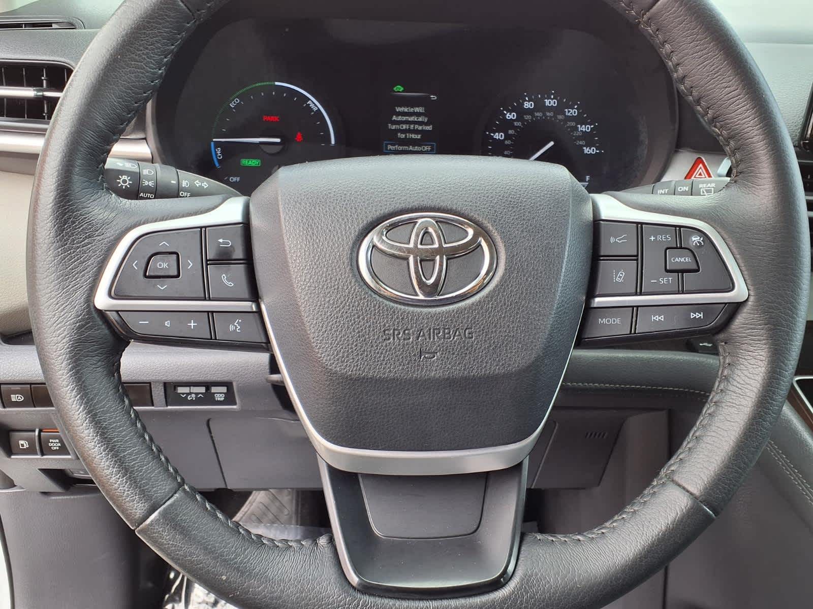 Used 2023 Toyota Sienna Van